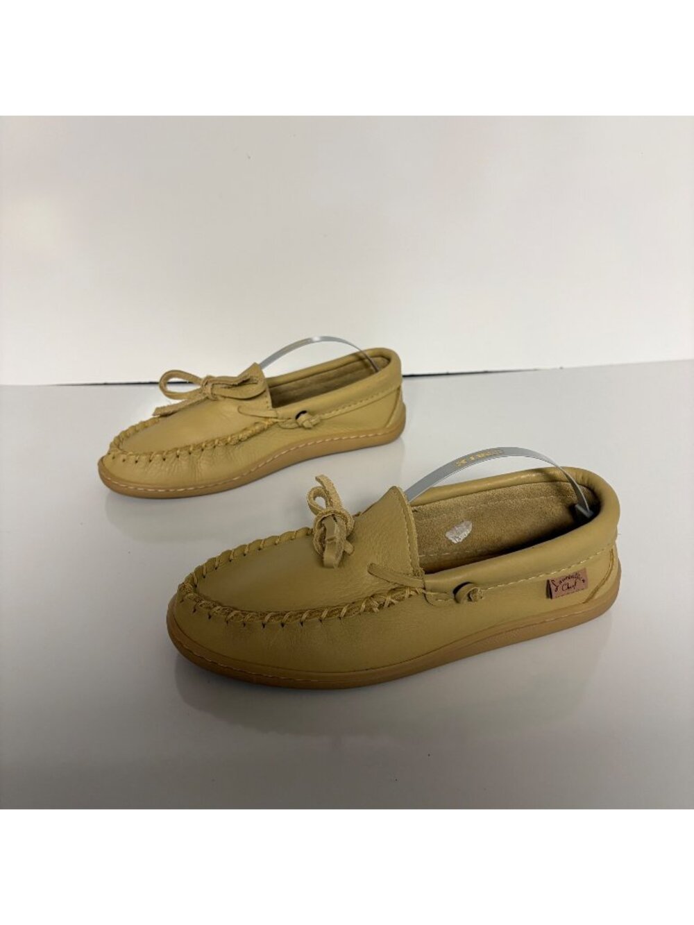 Laurentian Chief Leather Moccasins Womens Size 7 Beige Tan Canada